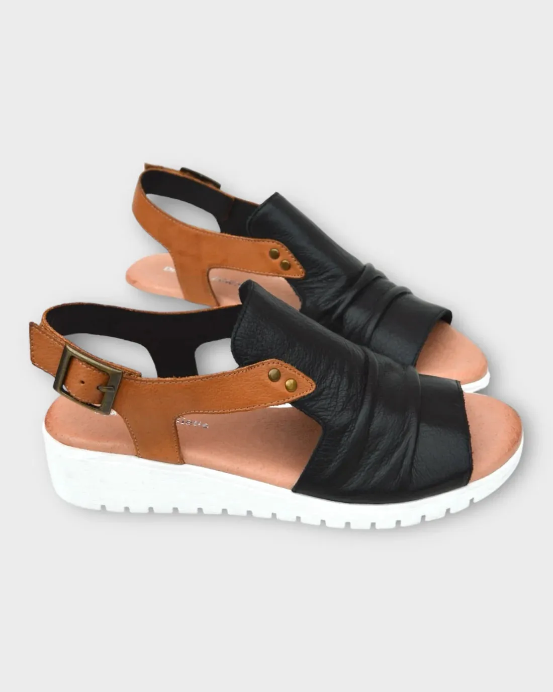 Django and Juliette Madis Sandal  -  Black and Dark Tan